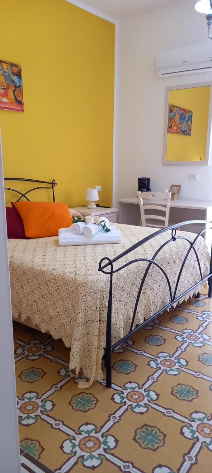 Bed and Breakfast Regina Stella à Lascari Extérieur photo
